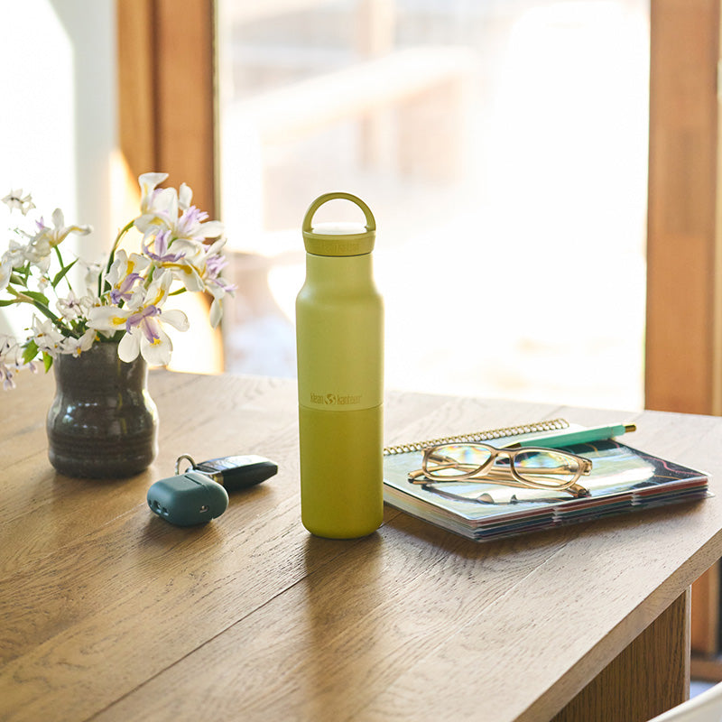 12oz-rise-classic-with-arch-loop-cap-i4 12oz_rise_classic_insulated_acacia_table_square.jpg