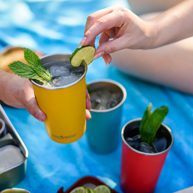 bring-your-own-party-kit-pints-and-tumblers-q7 16oz_pint_cup_colors_cocktails_blanket_square.jpg