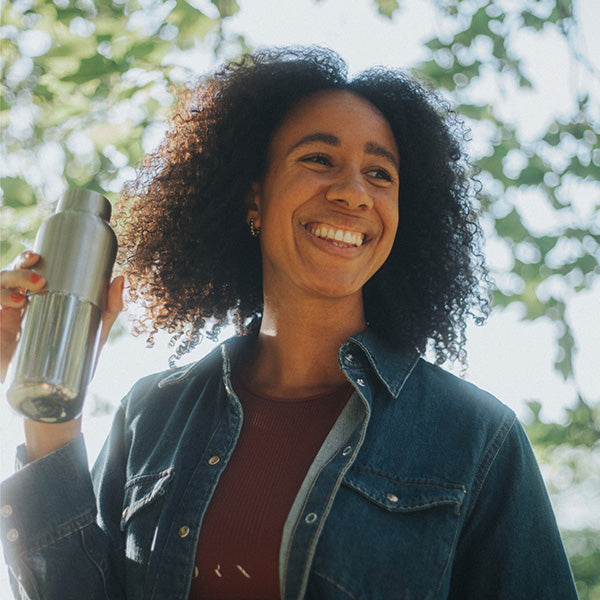 bring-your-own-party-kit-tumblers-and-cocktails-o1 16oz_rise_reflect_woman_smile_square.jpg