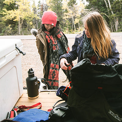 64oz-classic-with-loop-cap-z5 64oz_insulated_classic_backpackers_tailgate_square.jpg