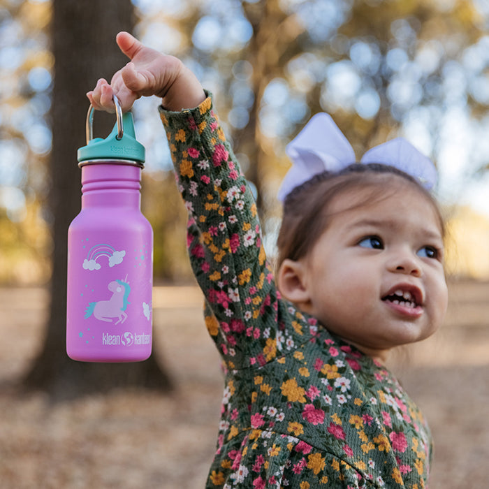 classic-kid-sippy-cap-m8 K12CNSIPPY-UN-kids_bottle_unicorn_lifestyle.jpg