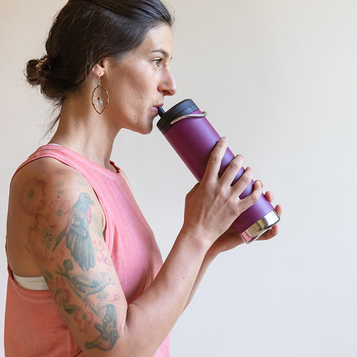 tkwide-twist-cap-with-straw-kit-d7 K20TKWPT-PP-T-TWIST-straw_cap_drinking_yoga_lifestyle_64bb08ca-98d0-4e89-83fd-b166cda65ccd.jpg