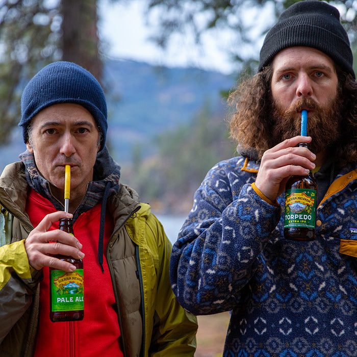 straw-4-pack-z5 recycled_steel_straws_beers_dudes_lifestyle.jpg
