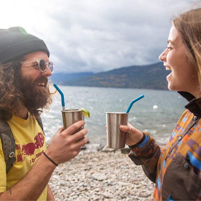 straw-4-pack-z5 recycled_steel_straws_cheers_lake_lifestyle_feb67a82-c410-4311-b2a0-e24ba8690751.jpg